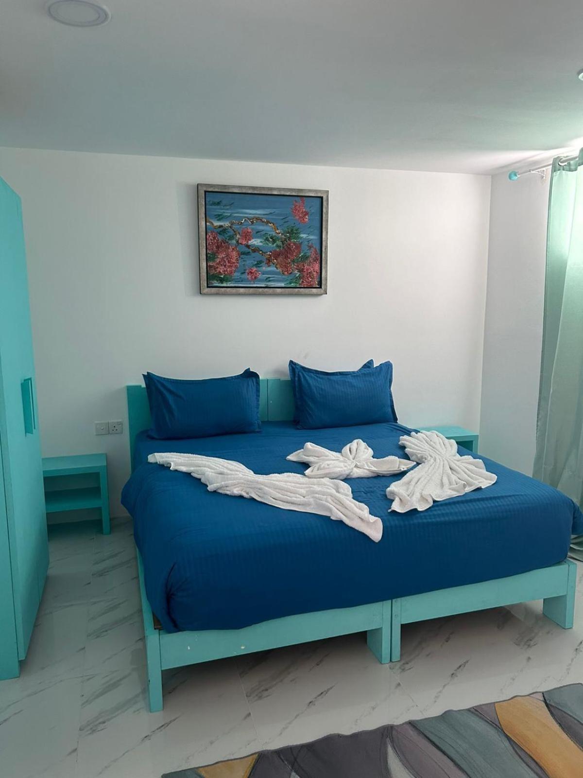 Hotel Azaya Beach Maldives Thulusdhoo Esterno foto