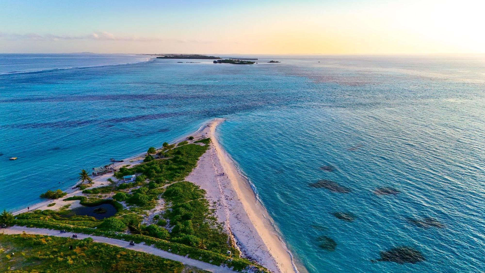 Hotel Azaya Beach Maldives Thulusdhoo Esterno foto